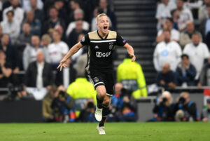 Donny van de Beek, Edwin Van der Sar