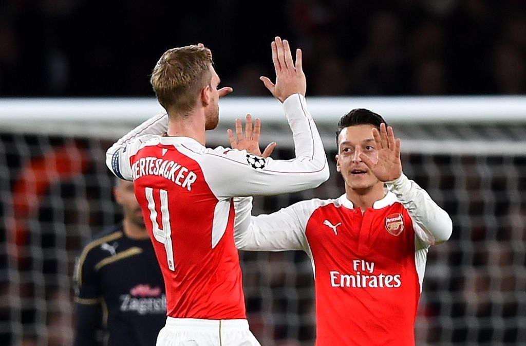 Per Mertesacker, Mesut Ozil, Arsenal