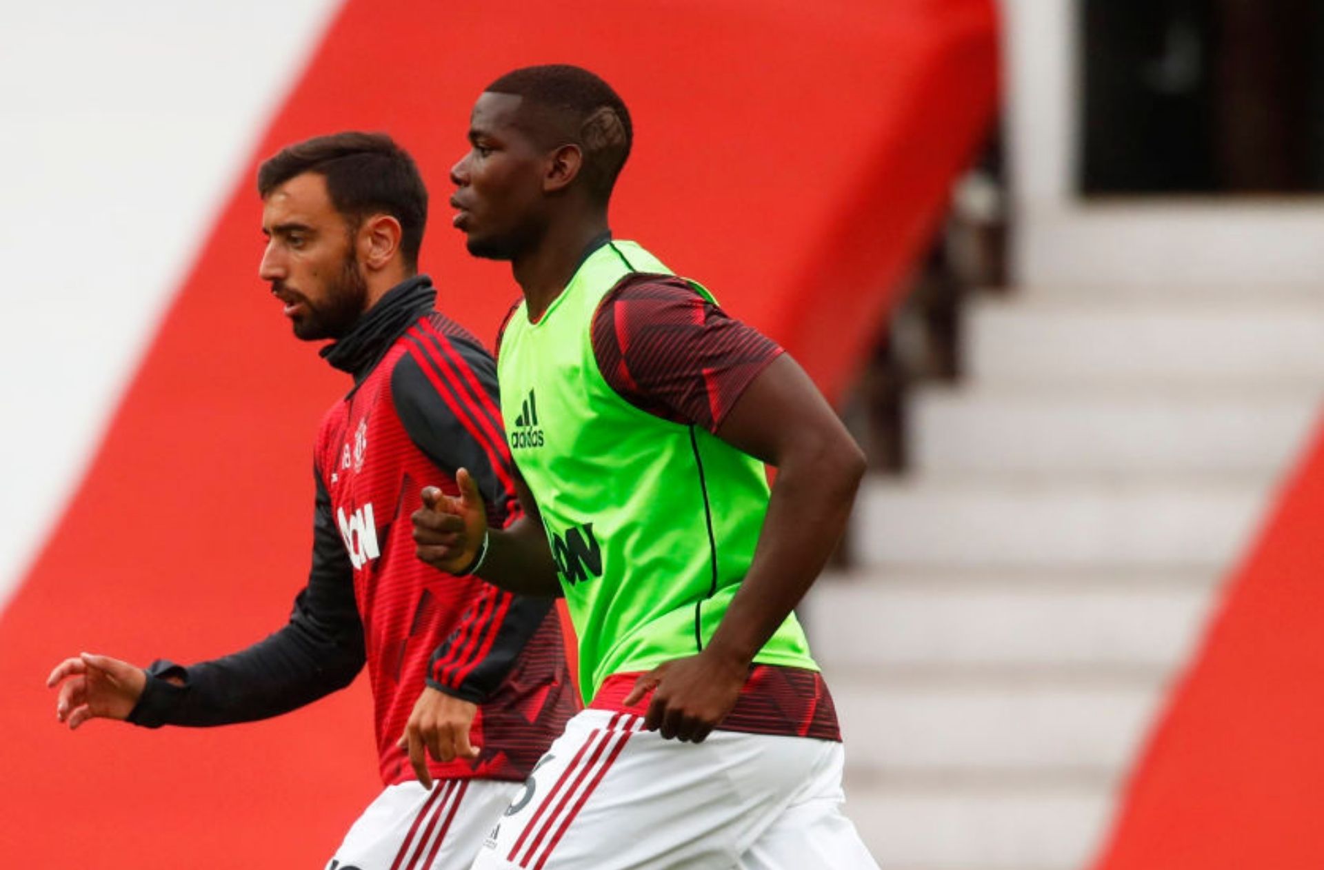 Bruno Fernandes, Paul Pogba, Manchester United