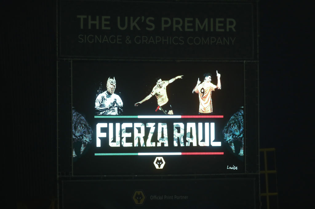 Wolverhampton Wanderers v Arsenal - Premier League