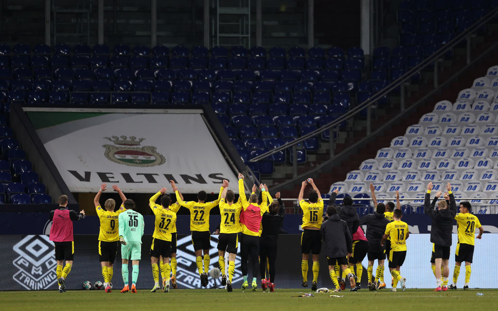 FC Schalke 04 v Borussia Dortmund - Bundesliga