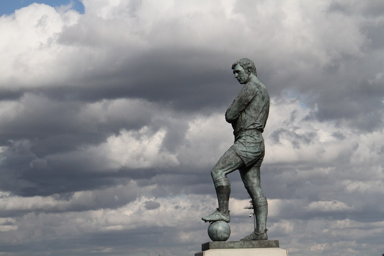 Sir Bobby Moore statue