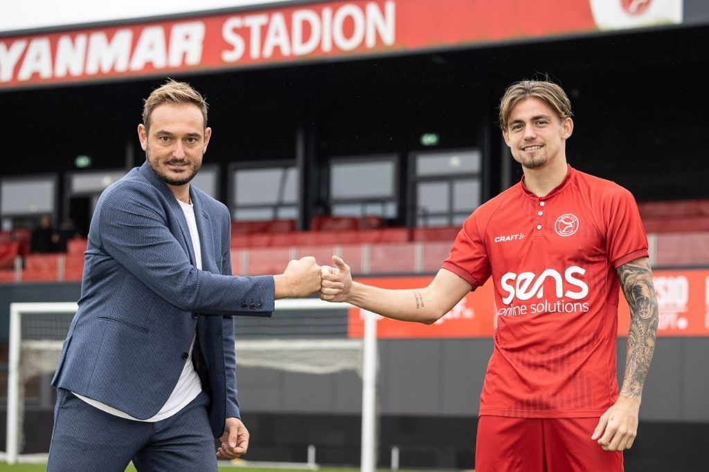 Elias Sørensen, Almere City