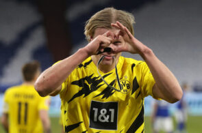FC Schalke 04 v Borussia Dortmund - Bundesliga